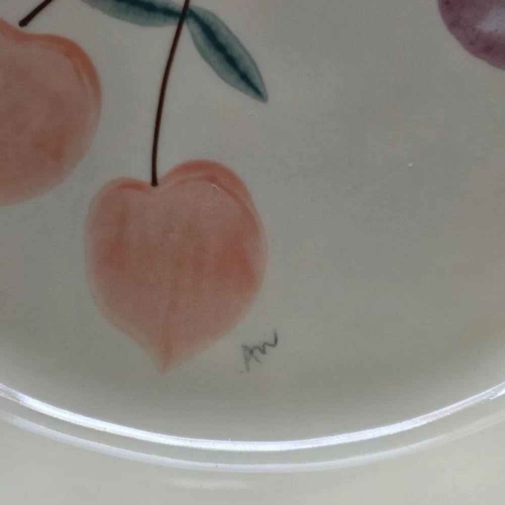 VINTAGE HARTSTONE Pottery 11